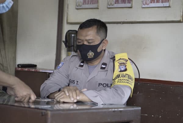 Aipda Agus Trianto, Bhabinkamtibmas siap kawal Kelurahan Pahandut menjadi Kelurahan Bersinar Aipda Agus Trianto, Bhabinkamtibmas siap kawal Kelurahan Pahandut menjadi Kelurahan Bersinar